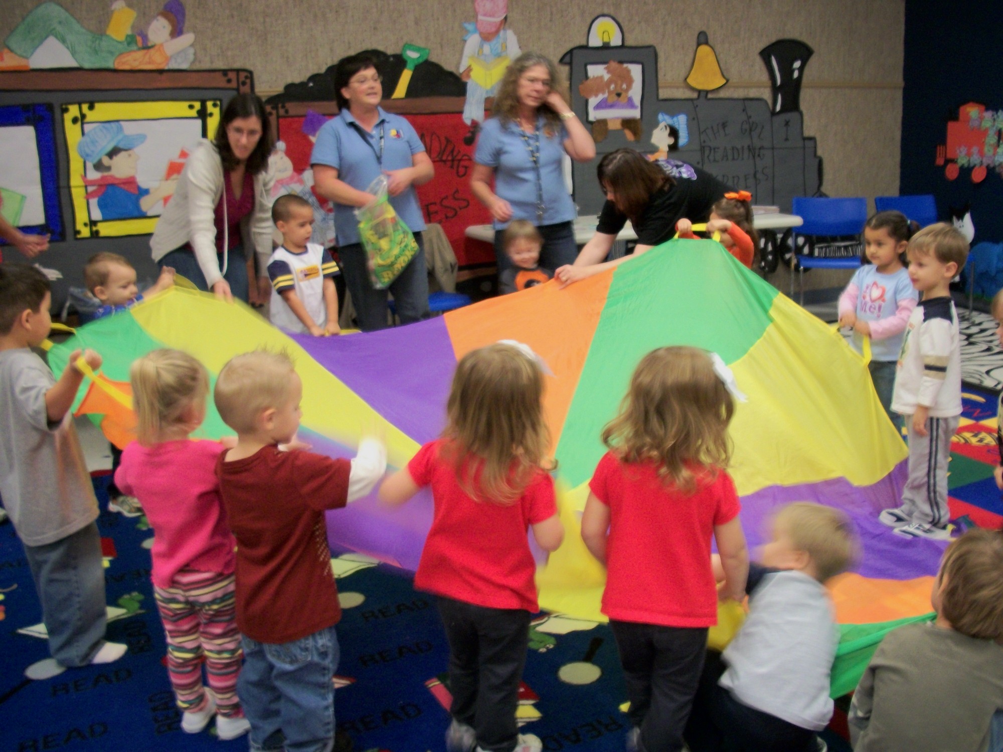 Cuddlebug parachute game